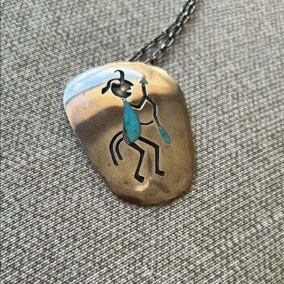 Authentic vintage turquoise and silver Kachina inlay pendant and chain necklace. - Picture 4 of 8